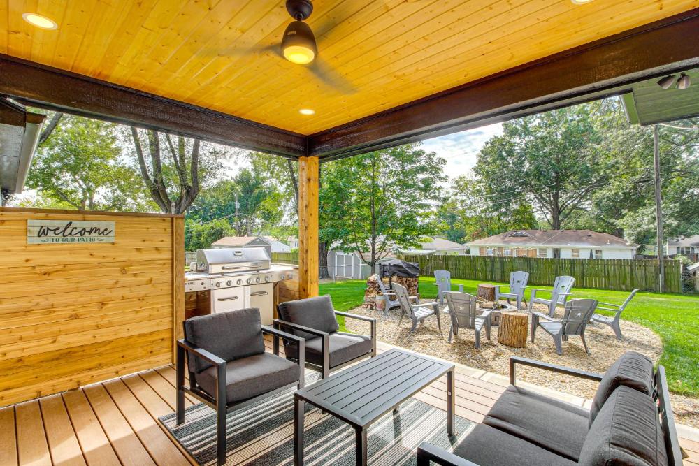 Stylish and Modern Lenexa Haven with Fire Pit and Deck!